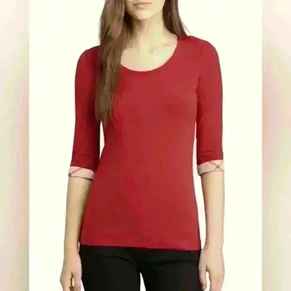Women's Burberry Maroon T-shirt  - size small nwt - Picture 1 of 8